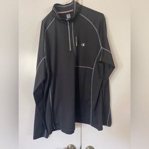 Champion Half Zip sweatshirt with extra zip pocket